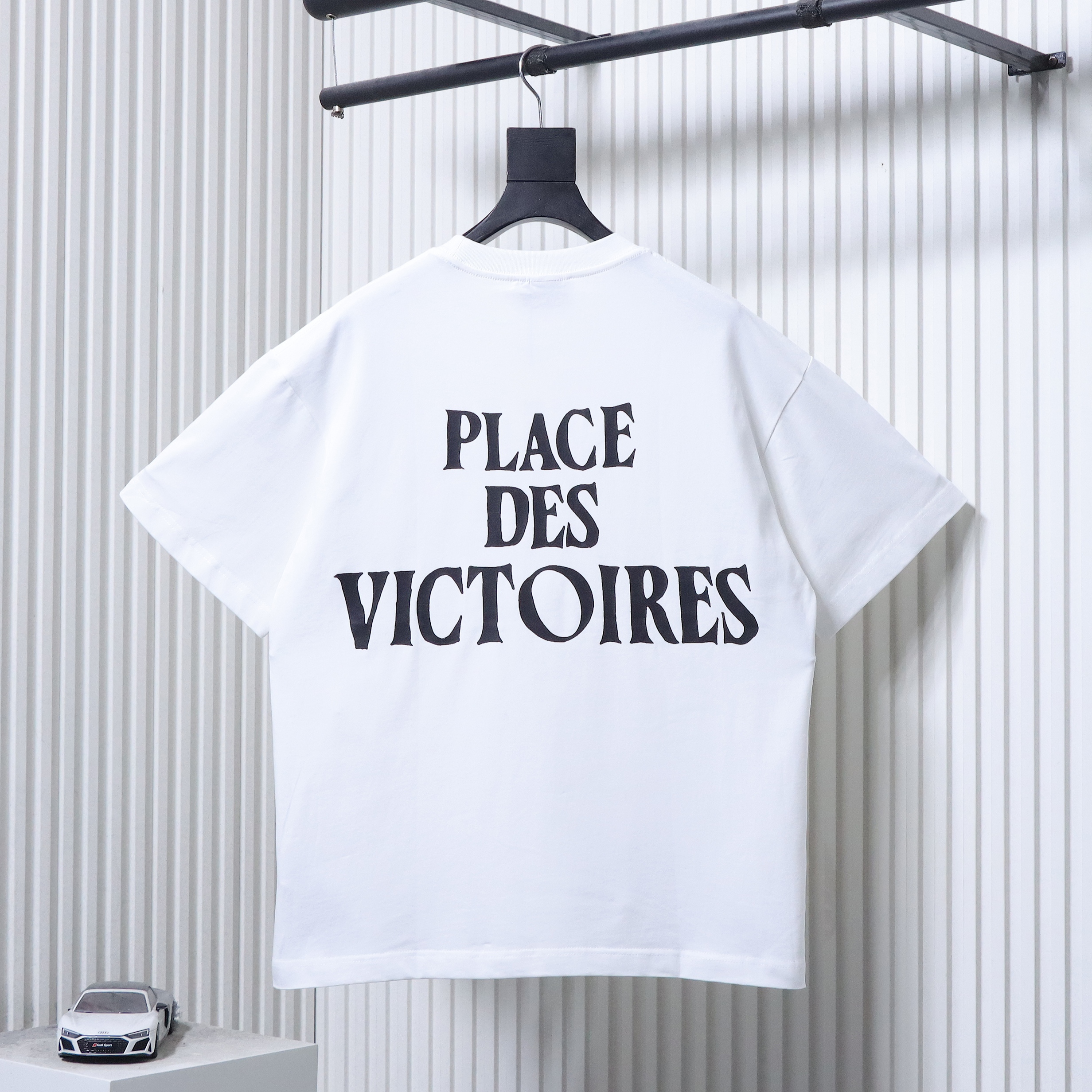 AMI Paris Place Des Victoires Tee h140 