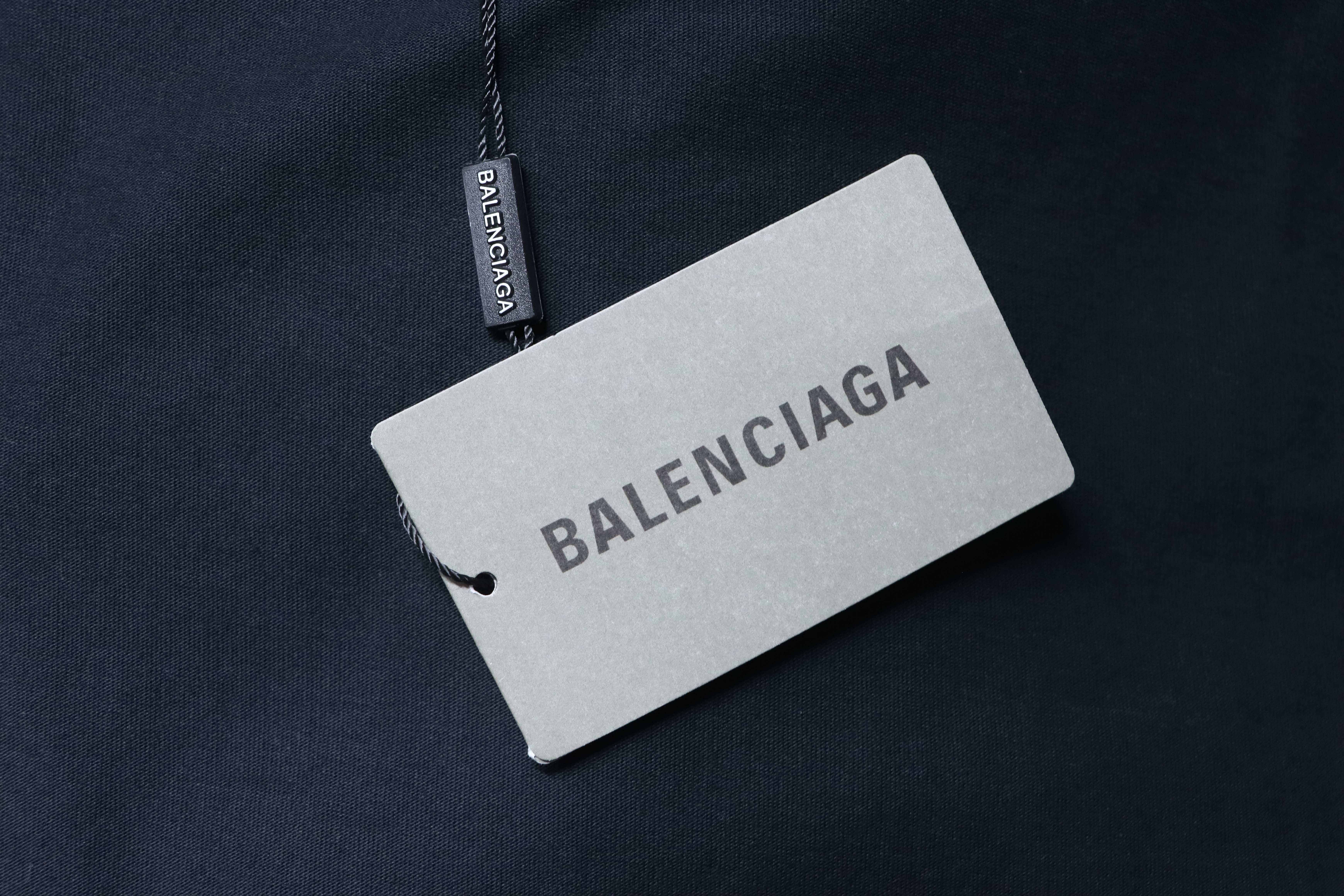 Balenciaga Multi-Languages Logo Oversized T-Shirt - Black h140