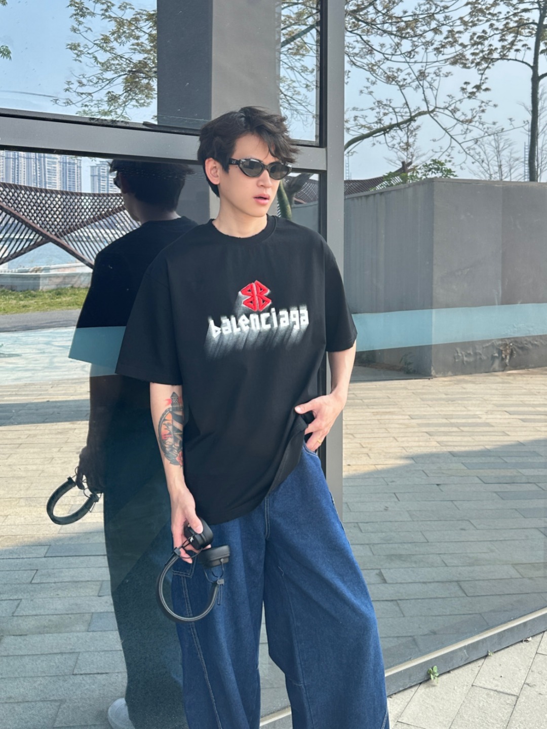 Balenciaga 25SS Double B 3D Shadow Logo Distressed T-Shirt Black