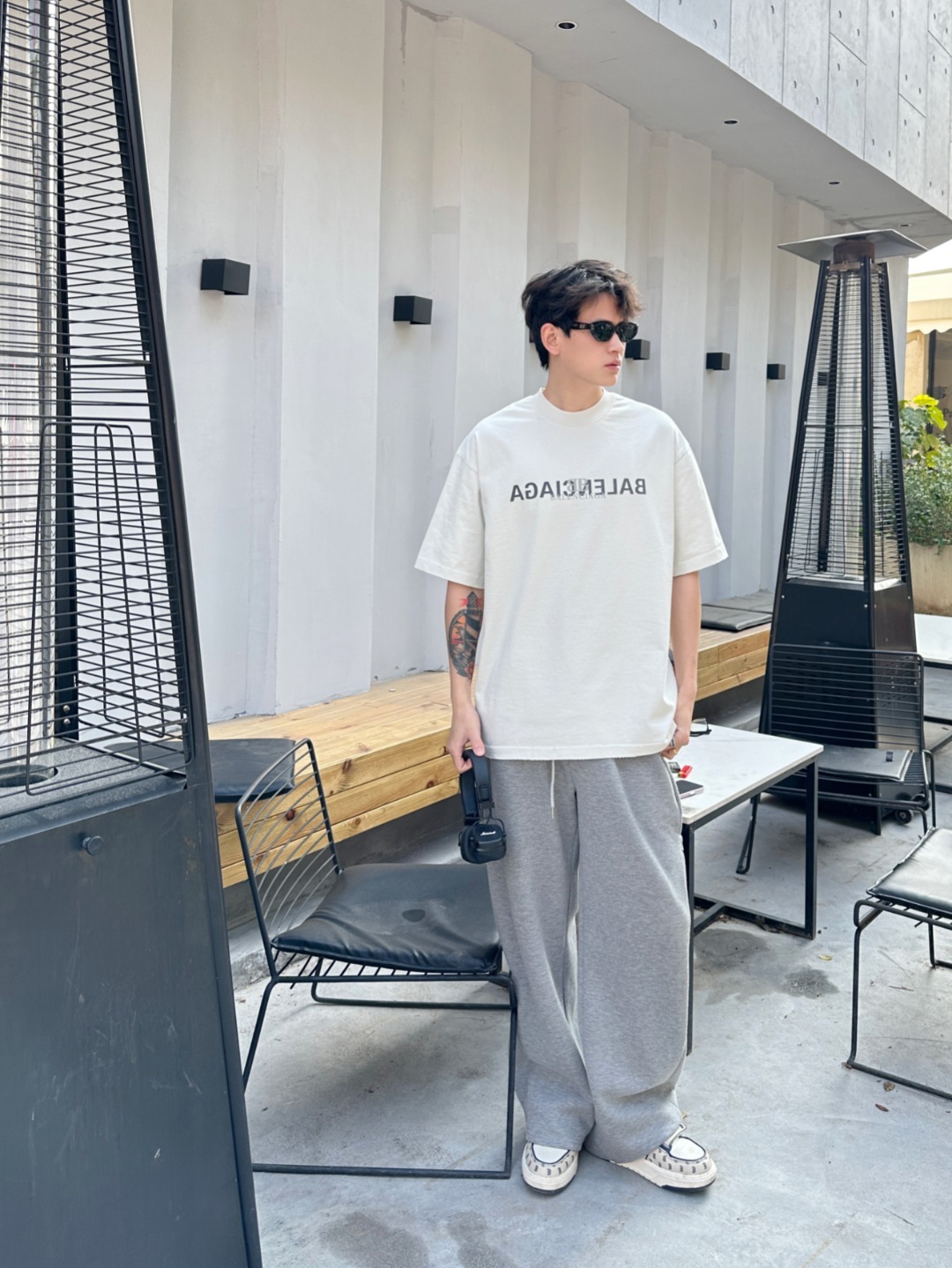 Balenciaga 25SS Reversed Double B Distressed T-Shirt White