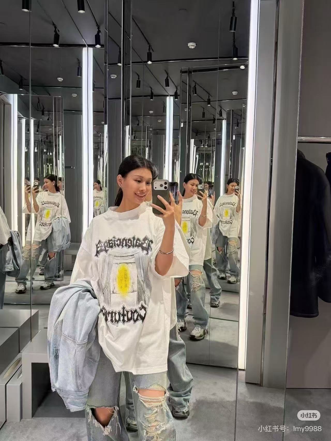 Balenciaga Gothic Couture Curtain T-Shirt - White h170