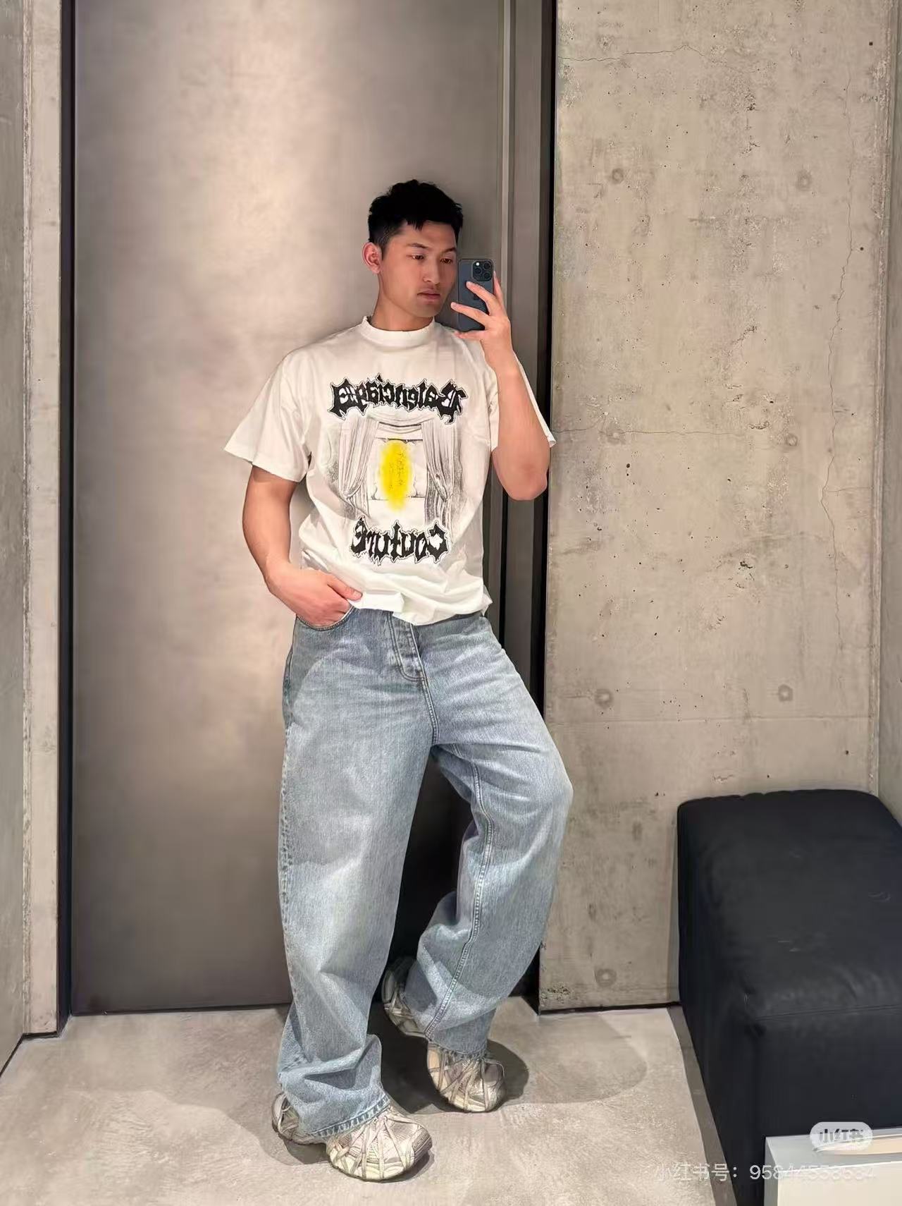 Balenciaga Gothic Couture Curtain T-Shirt - White h170