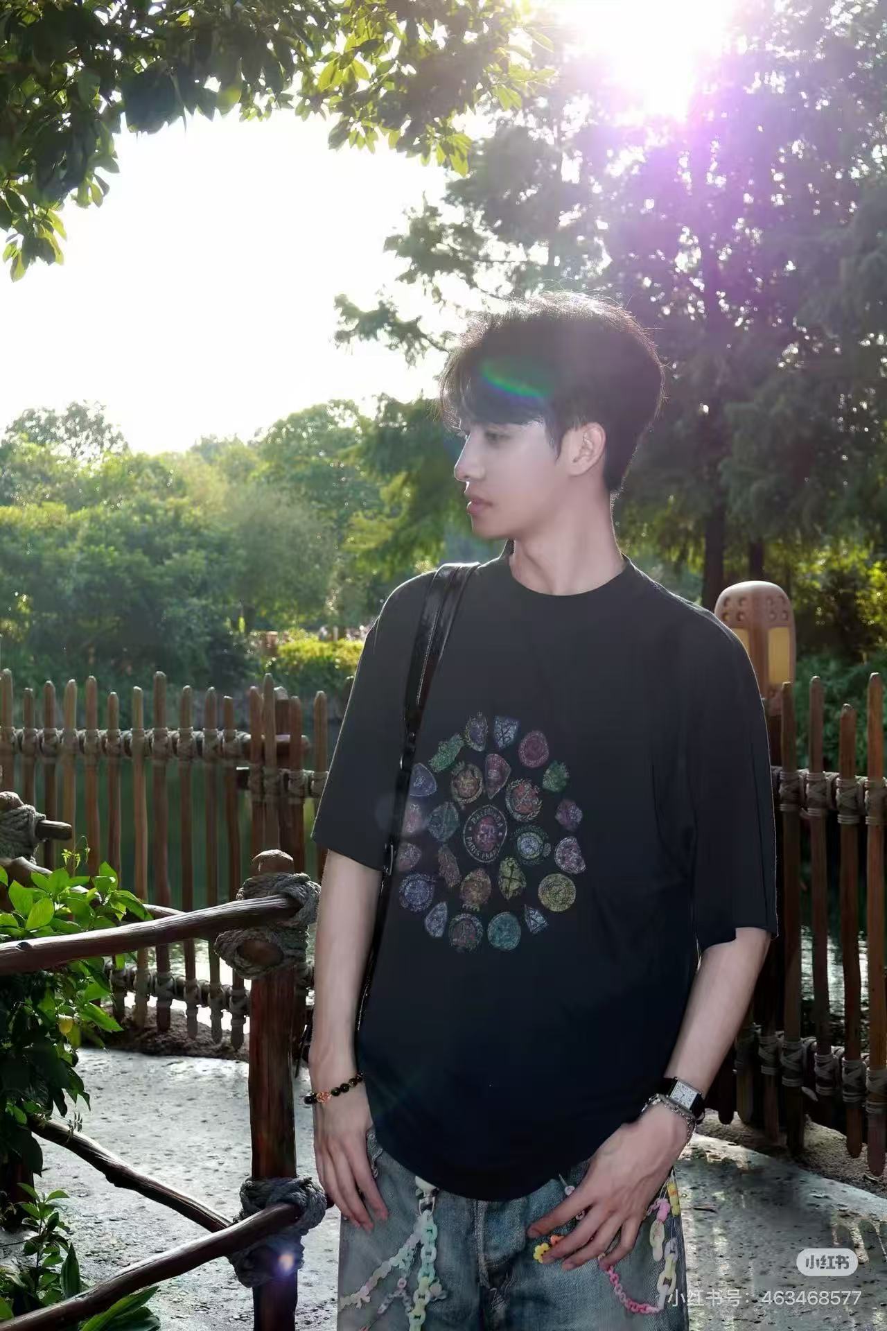 Balenciaga 26SS Crest Logo Graphic Crew Neck T-Shirt Black