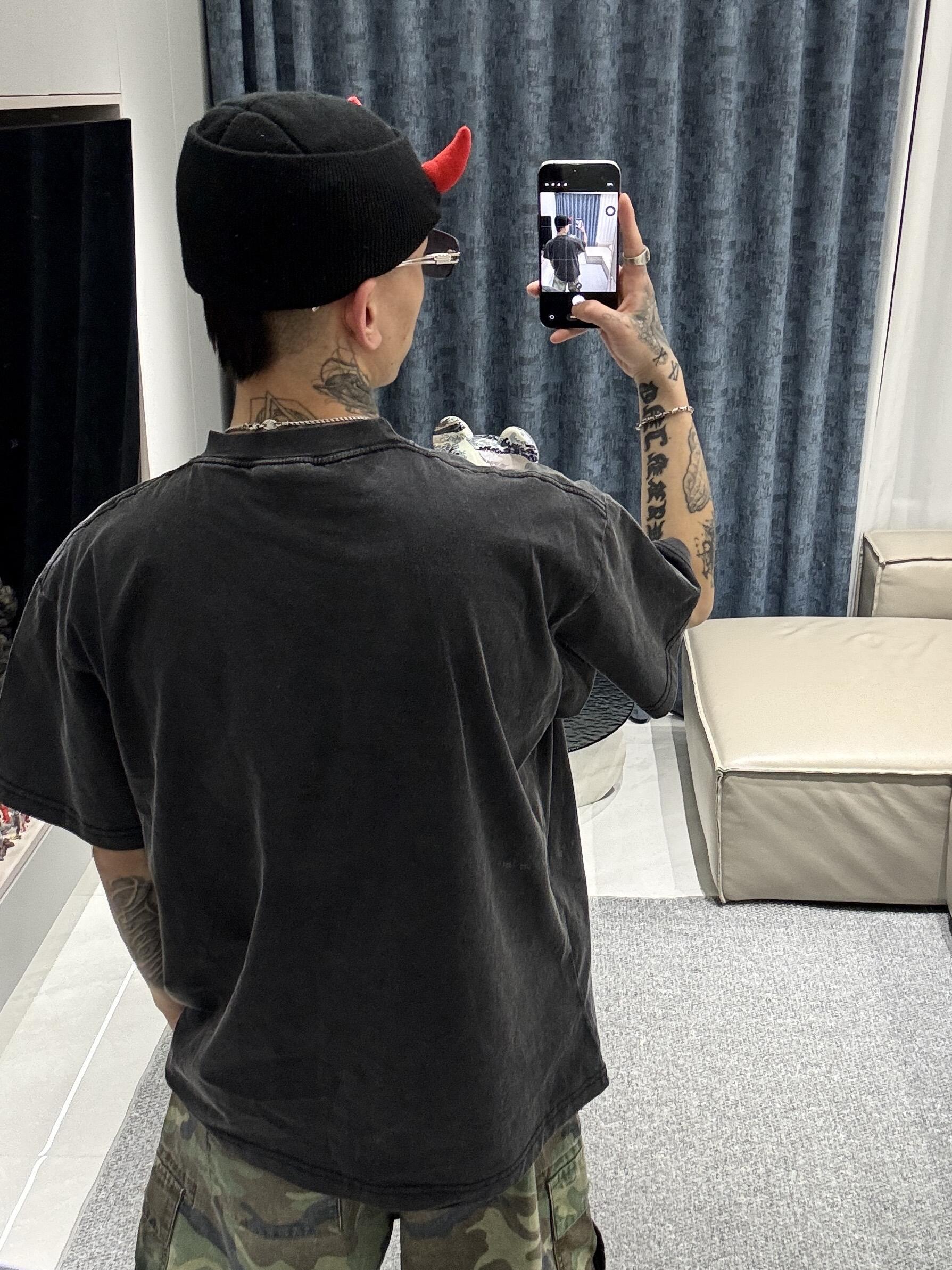 Balenciaga Blurred Smoke Black Hole Logo Oversized T-Shirt - Black h170