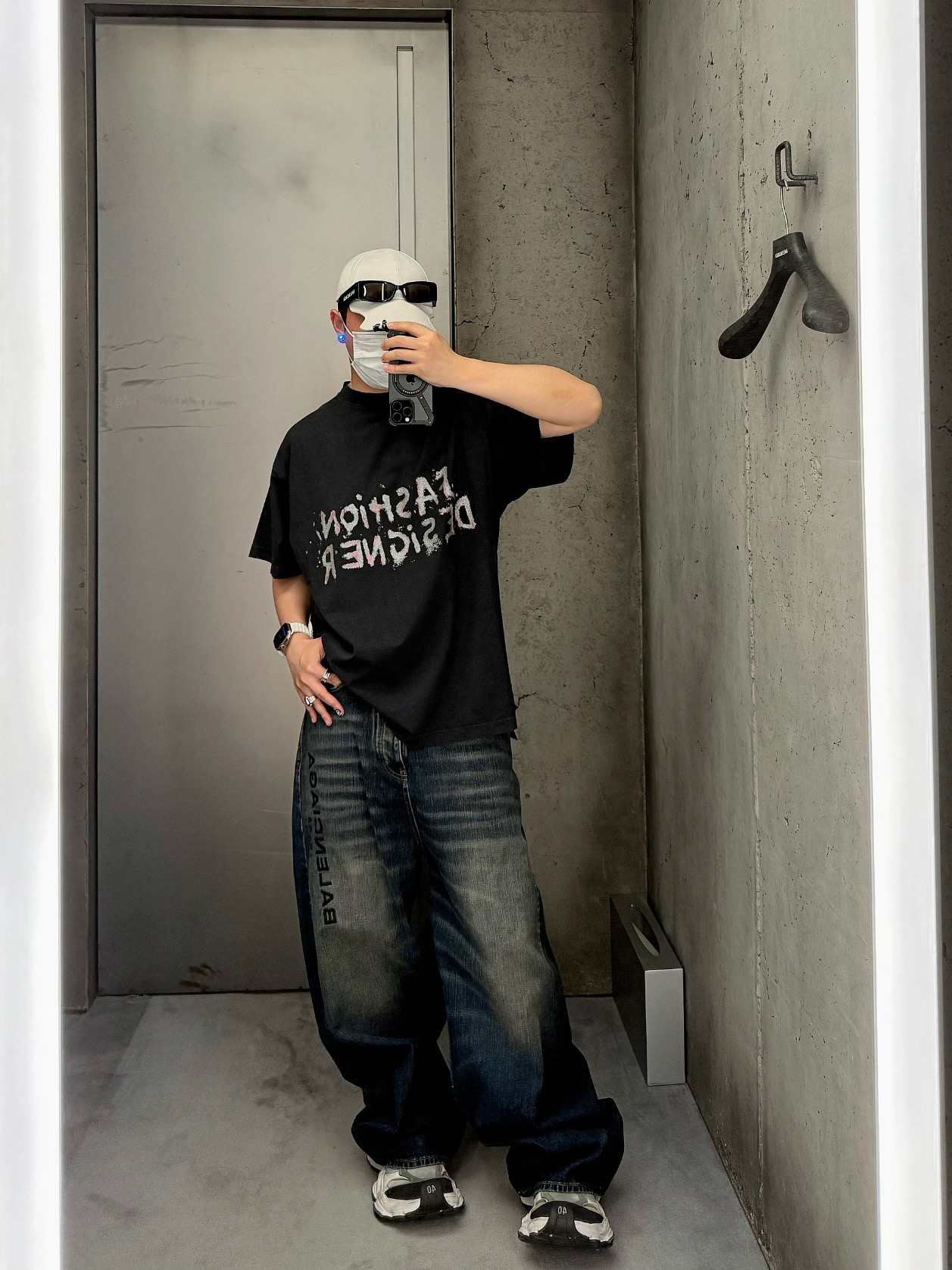 Balenciaga 25SS Designer Glitter Graphic T-Shirt Black