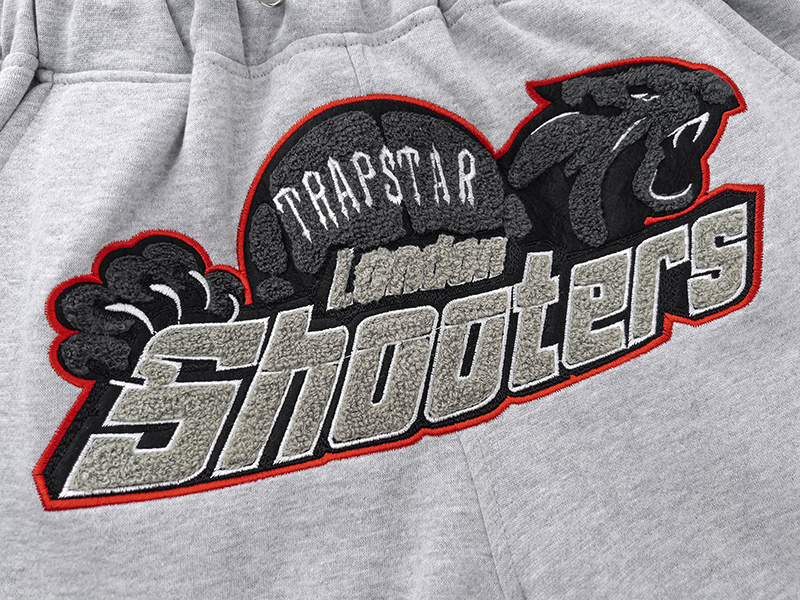 Trapstar Smokers Panther Graphic Hoodie &amp; Jogger Set - Black/Grey