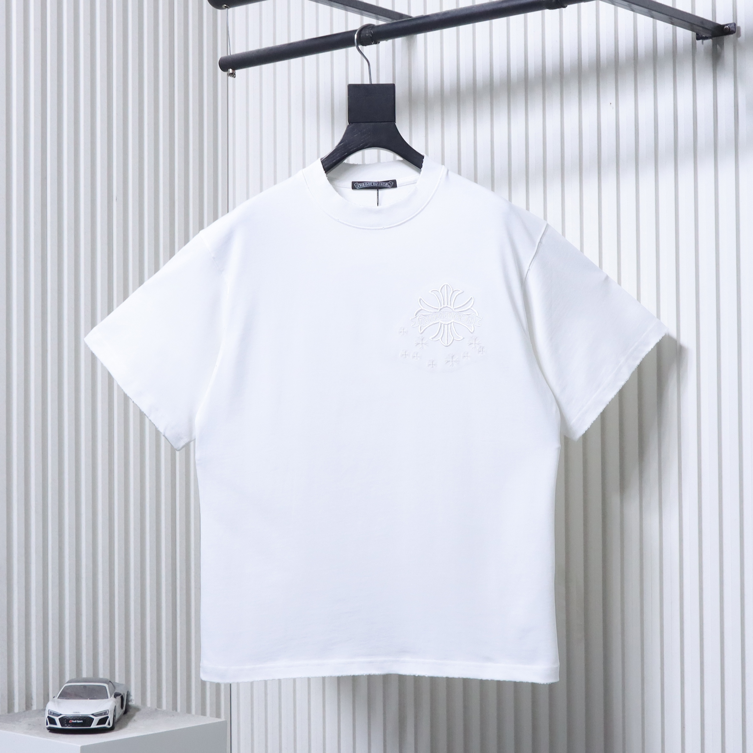 Chrome Hearts Sanskrit Cross Embroidered Tee - White h190