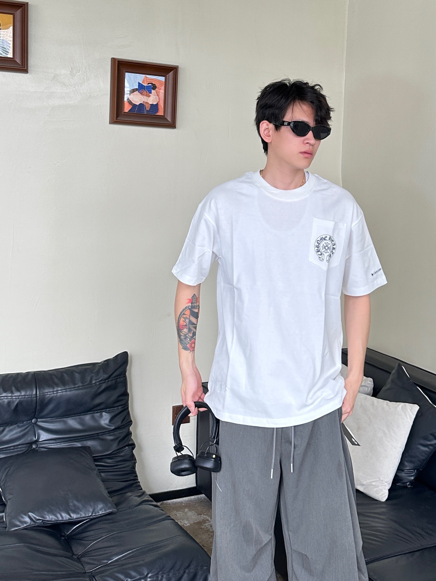 Chrome Hearts White Line Horseshoe Cross Pocket Two Tone Crew Neck Tee P130 2104