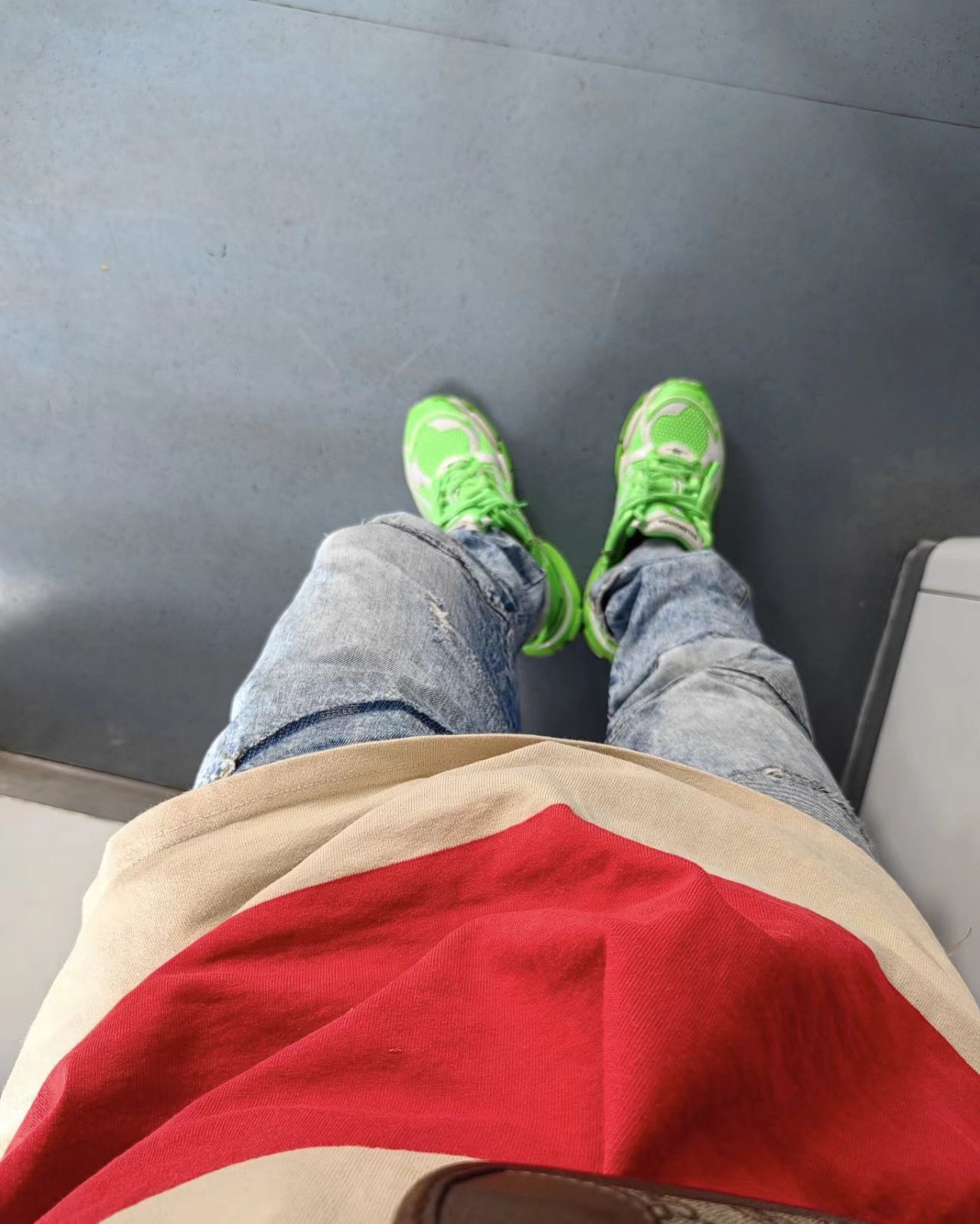 Balenciaga Runner White Green 677402 W3RBM 3590  review Benjamin Scott