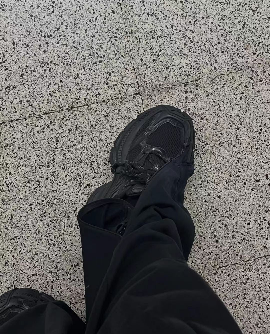 Balenciaga 10XL Black 784342 W2MV2 1010  review Daniel V