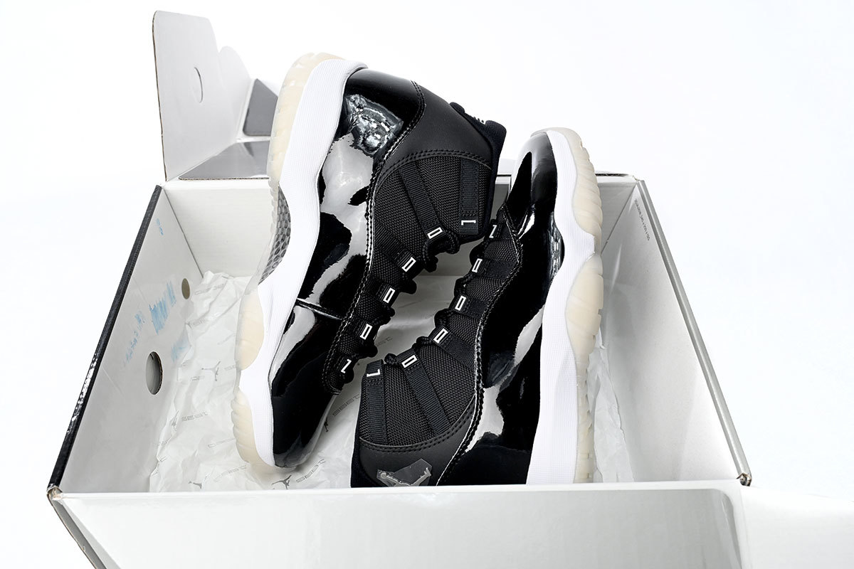Air Jordan 11 25th Anniversary Black Silver Eyelets CT8012-011