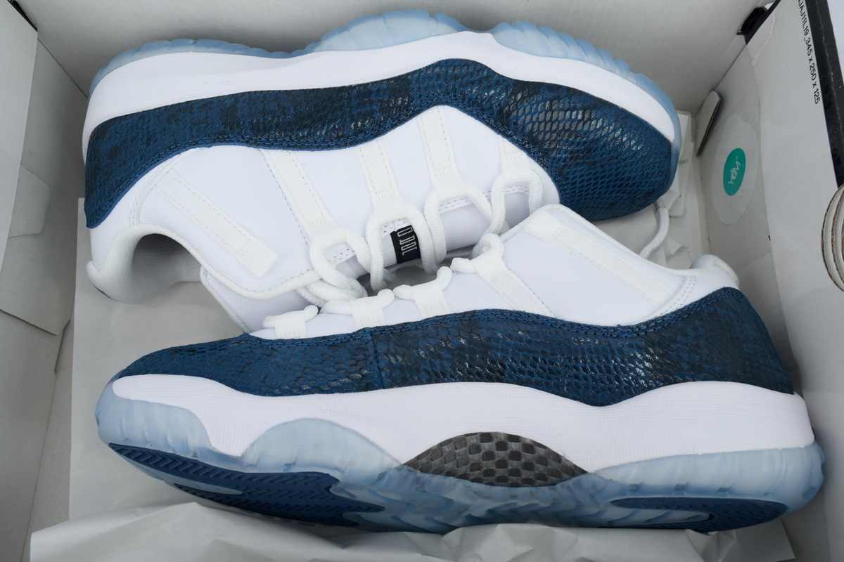 Air Jordan 11 Retro Low Navy Snakeskin CD6846-102