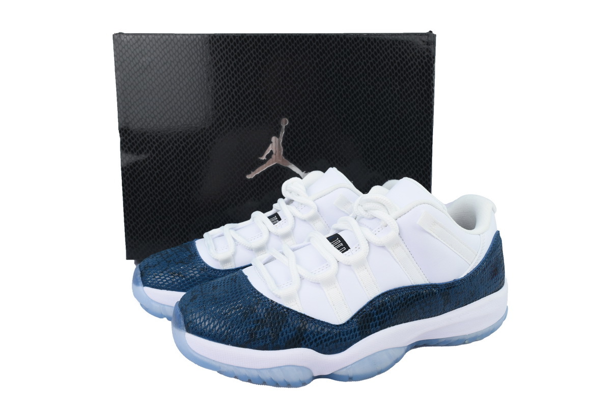 Air Jordan 11 Retro Low Navy Snakeskin CD6846-102