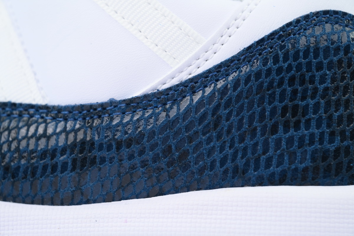 Air Jordan 11 Retro Low Navy Snakeskin CD6846-102