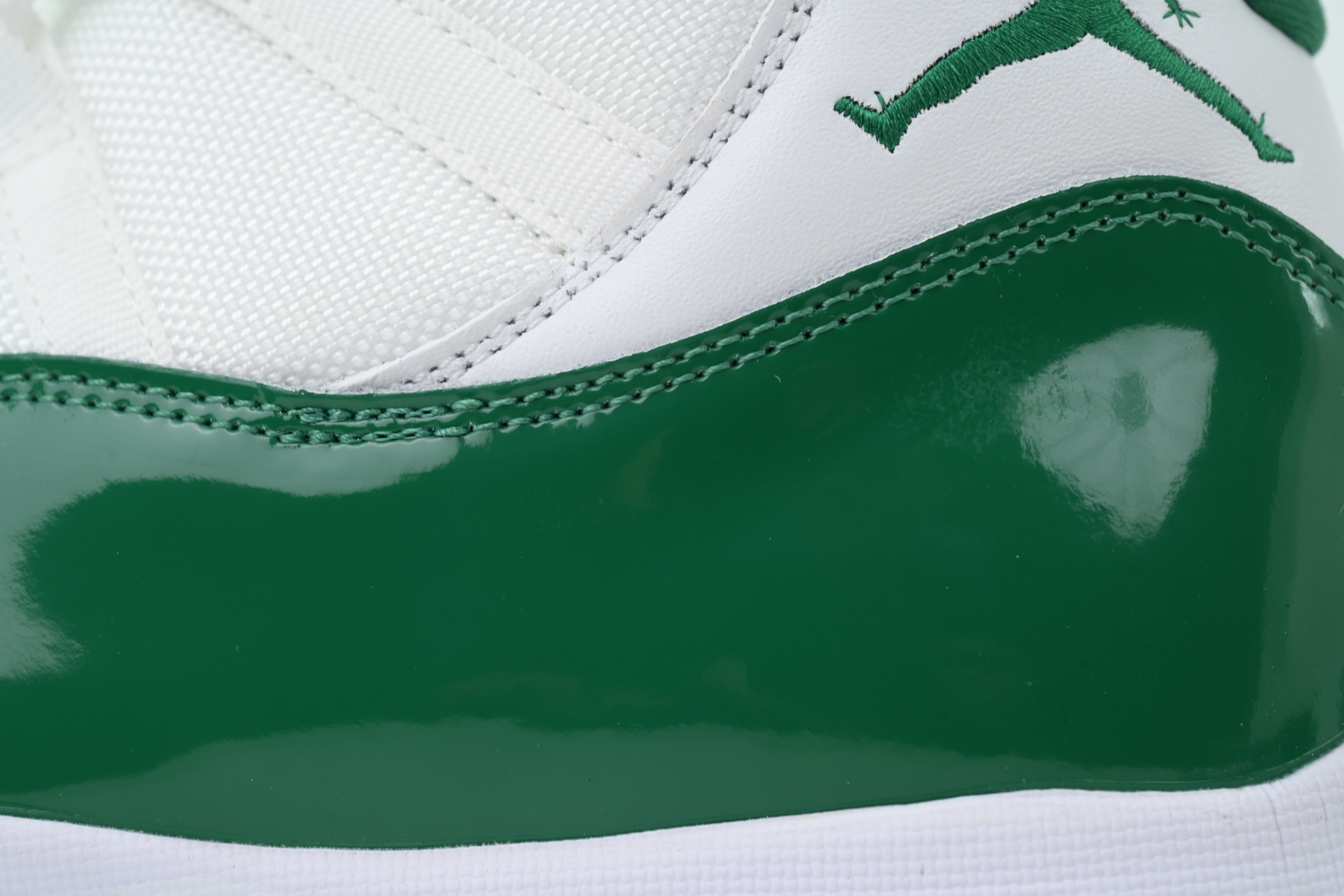 Air Jordan 11 Retro White Green CT8012-113
