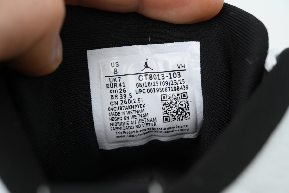 Air Jordan 12 Retro Bucks CT8013-103