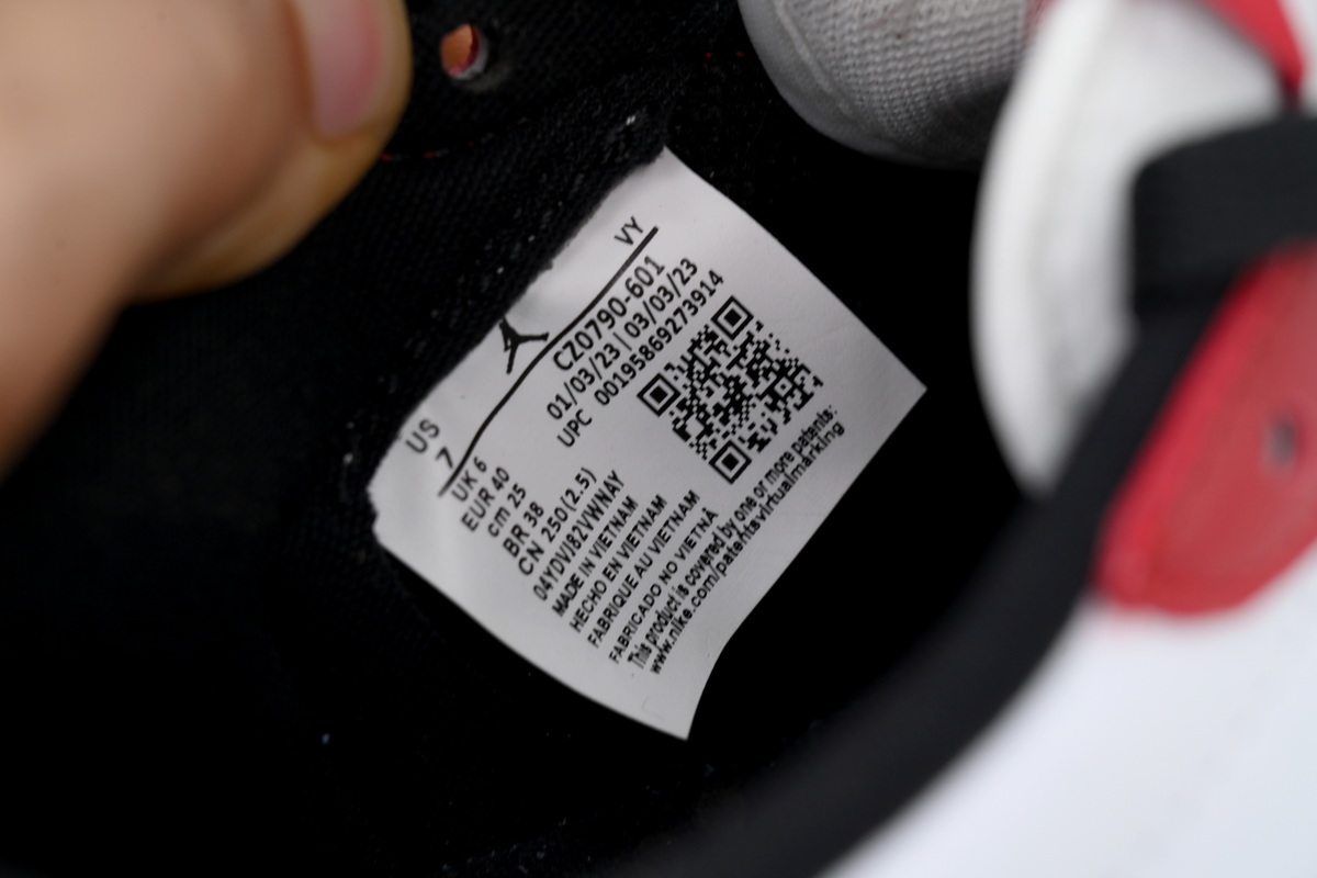 Air Jordan 1 Low Low Help Chicago CZ0790-601
