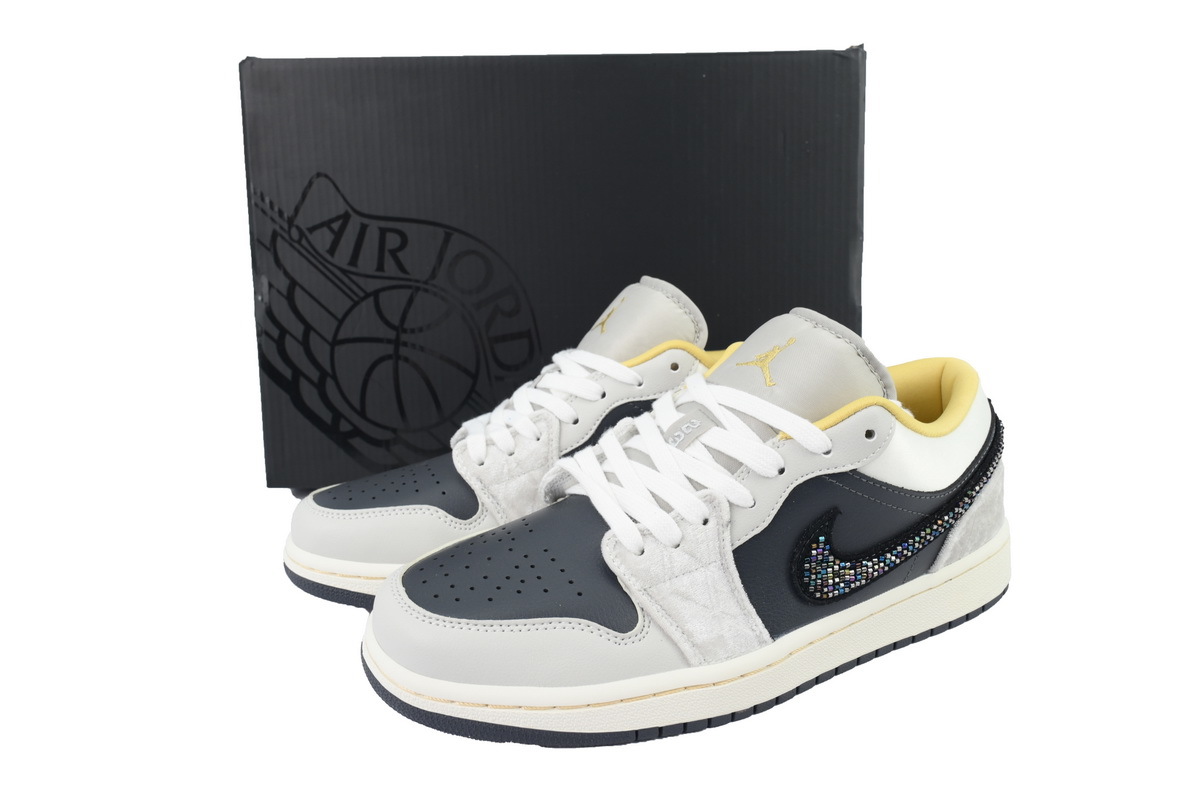 Air Jordan 1 Low SE 'Beaded Swoosh' DV1762-001