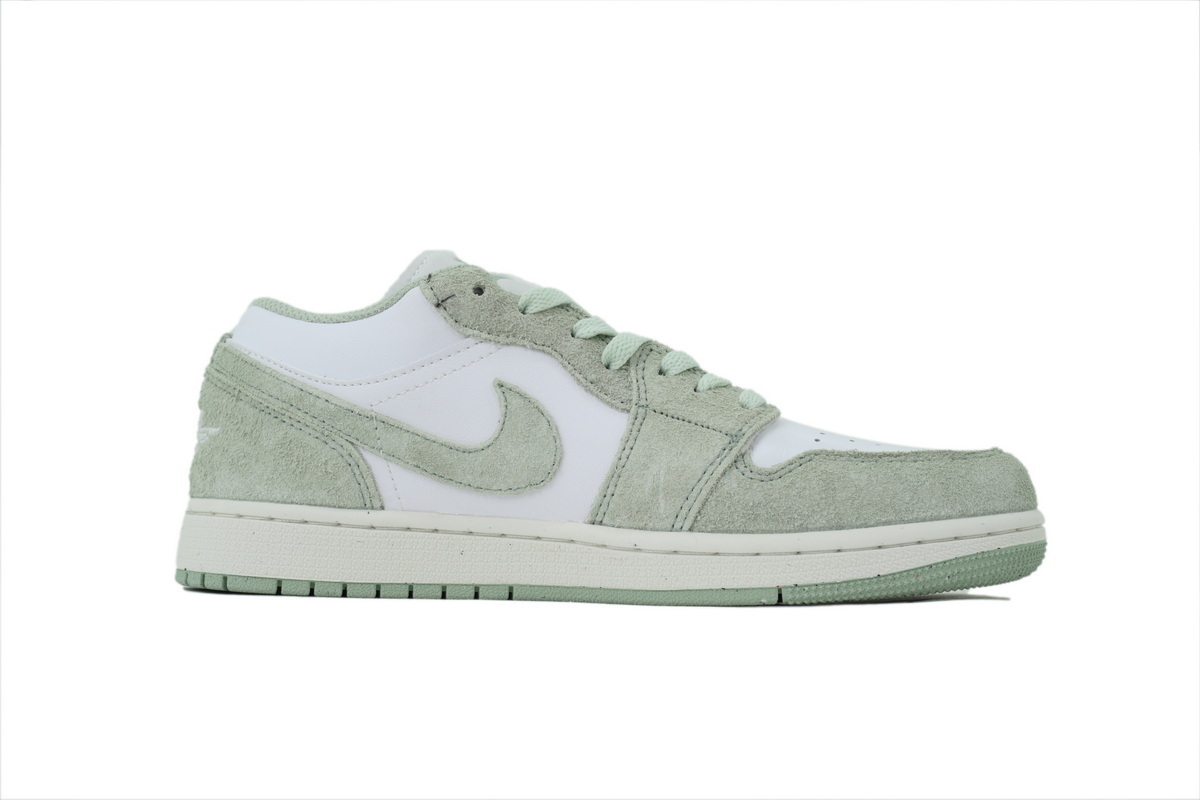Air Jordan 1 Low SE 'Seafoam' FN5214-131