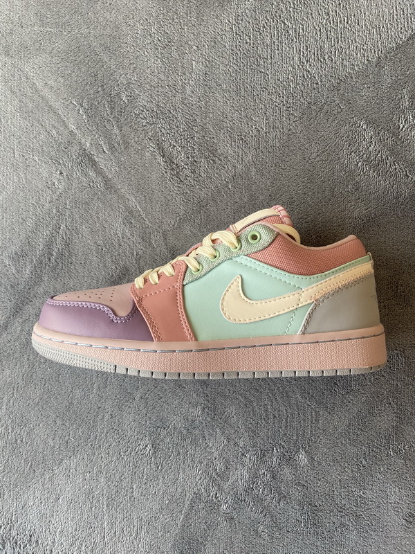 Air Jordan 1 Low SE Champagne DJ5196-615