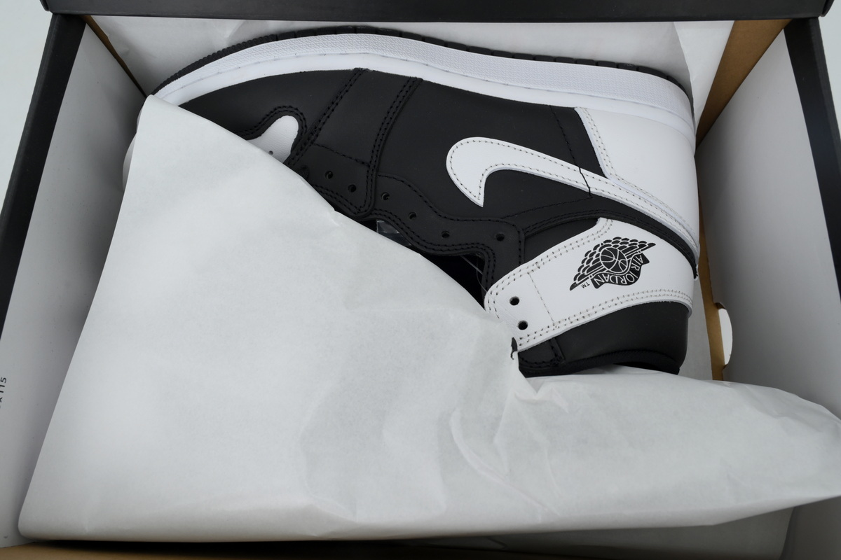 Air Jordan 1 Retro High OG 'Black White 2.0' DZ5485-010