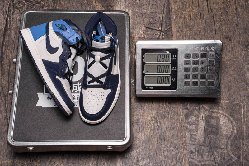 FLAME God Air Jordan 1 Retro High OG “Obsidian University Blue”555088-140
