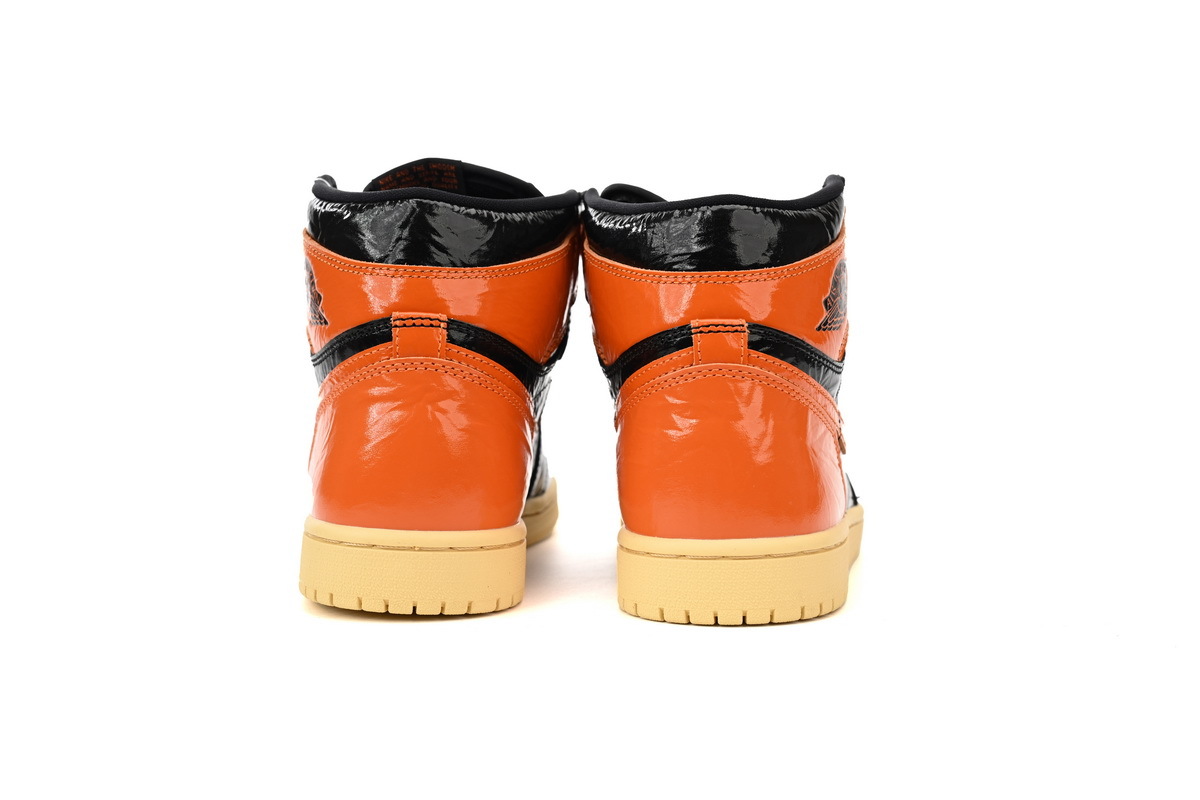 Air Jordan 1 Retro High OG “Shattered Backboard 3.0” 555088-028
