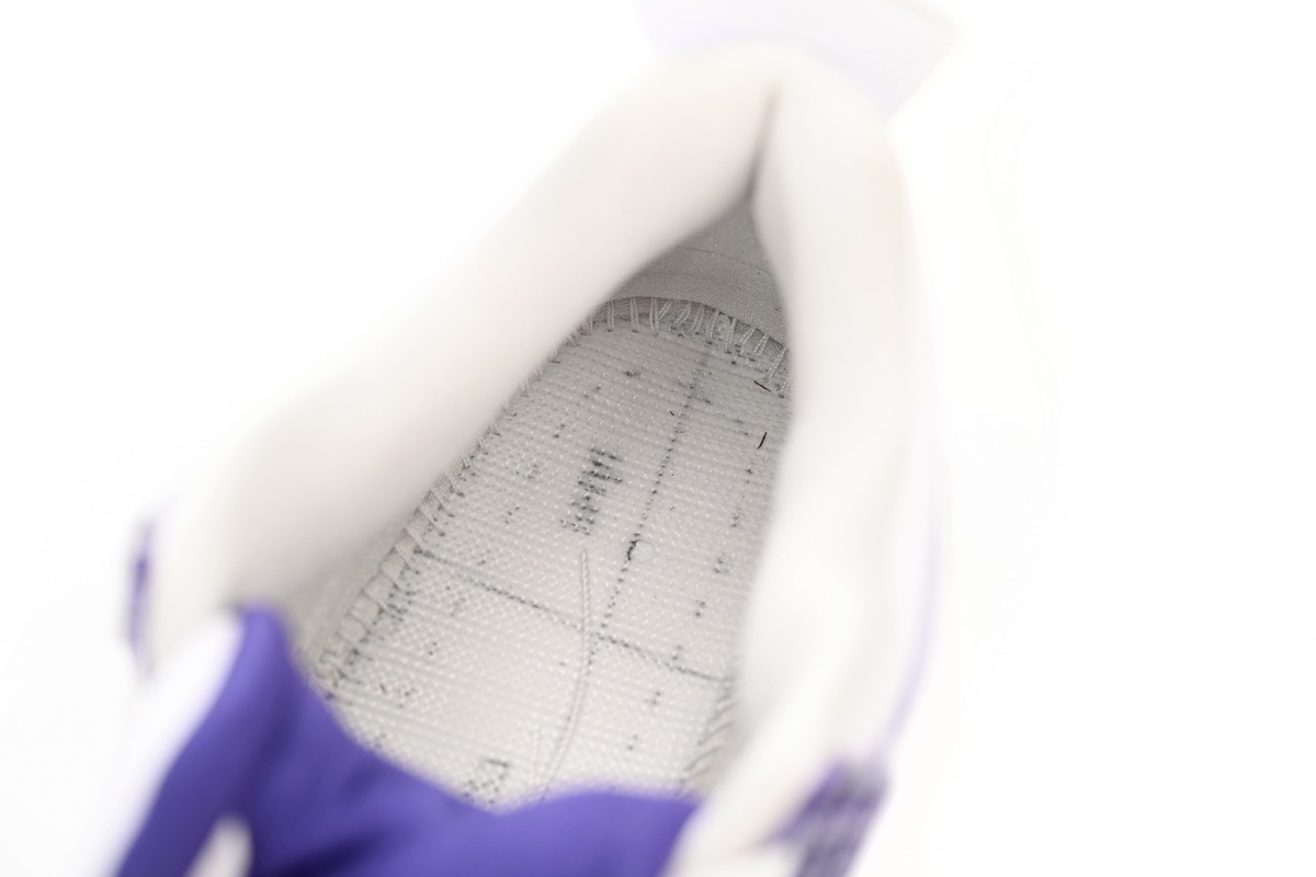Air Jordan 4 Retro “Metallic Purple” CT8527-115