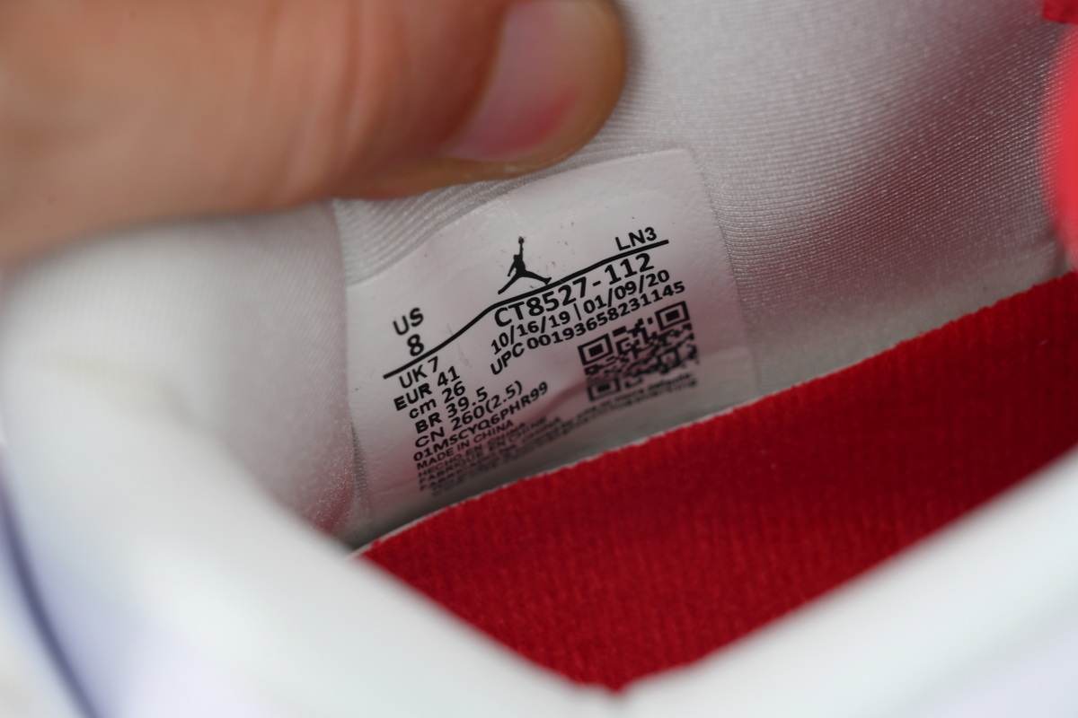 Air Jordan 4 Retro Metallic Red CT8527-112