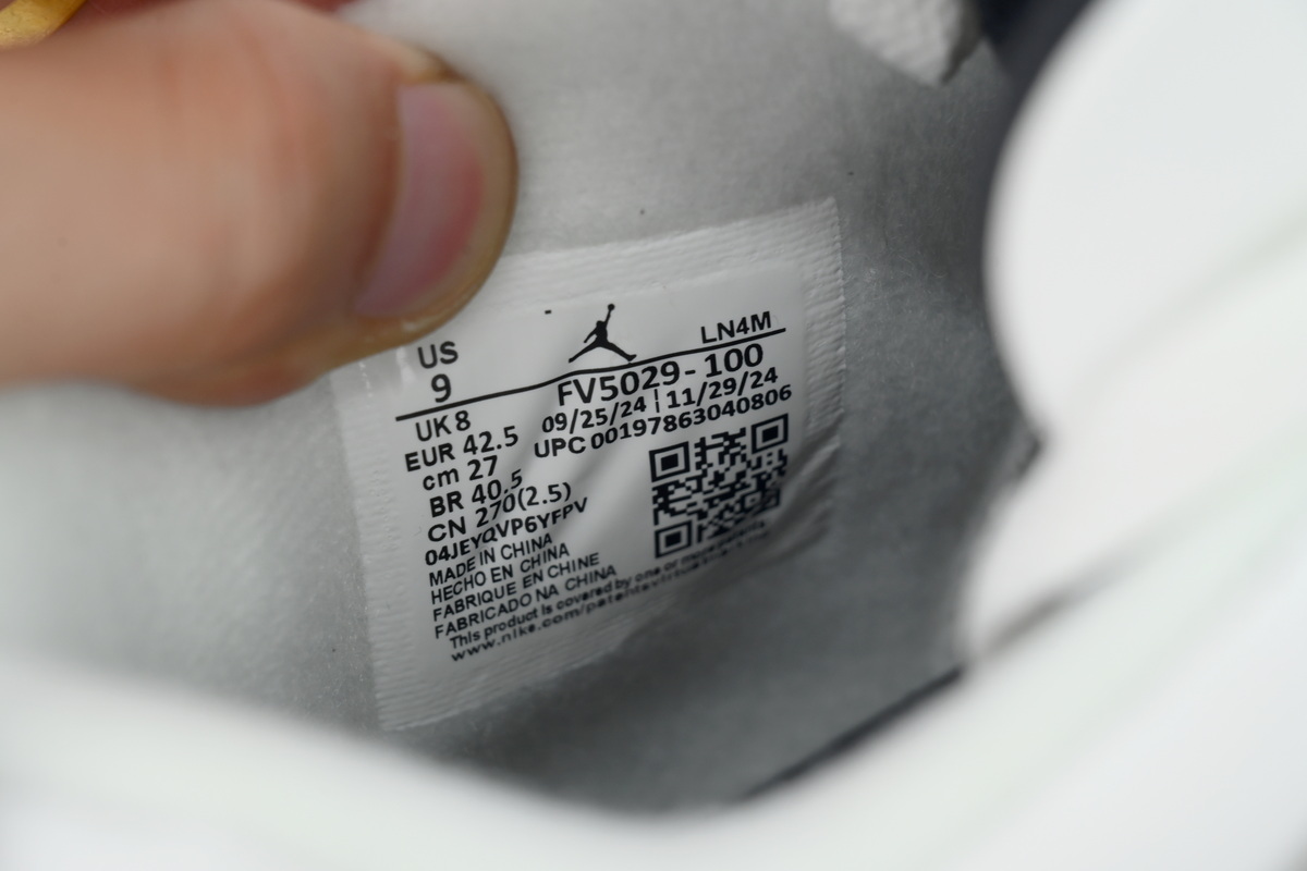 Air Jordan 4 Retro OG 'White Cement' FV5029-100