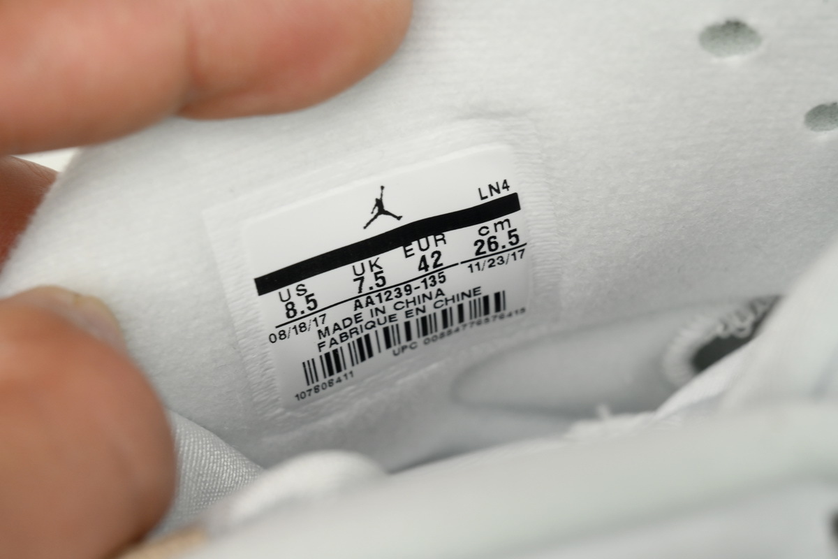 Air Jordan x OVO Nike AJ VIII 8 Retro 'OVO' AA1239-135