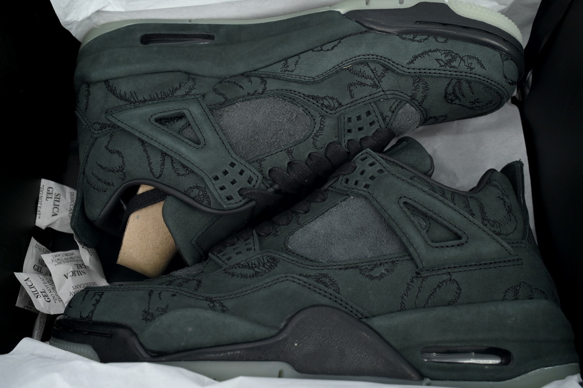 KAWS X Air Jordan 4 Retro Black 930155-001