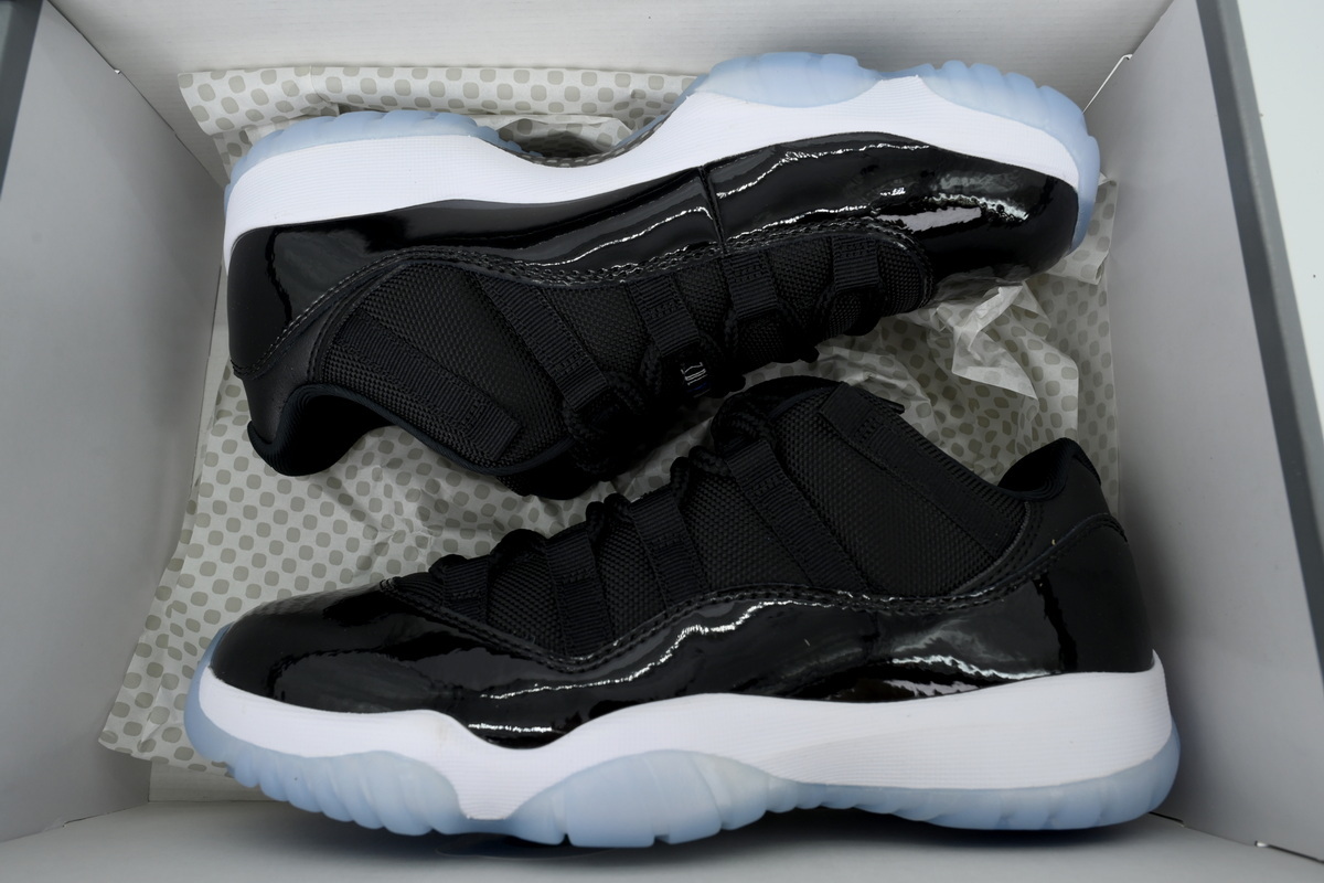Nike Air Jordan 11 Retro Low “White/Midnight Navy” FV5104-004