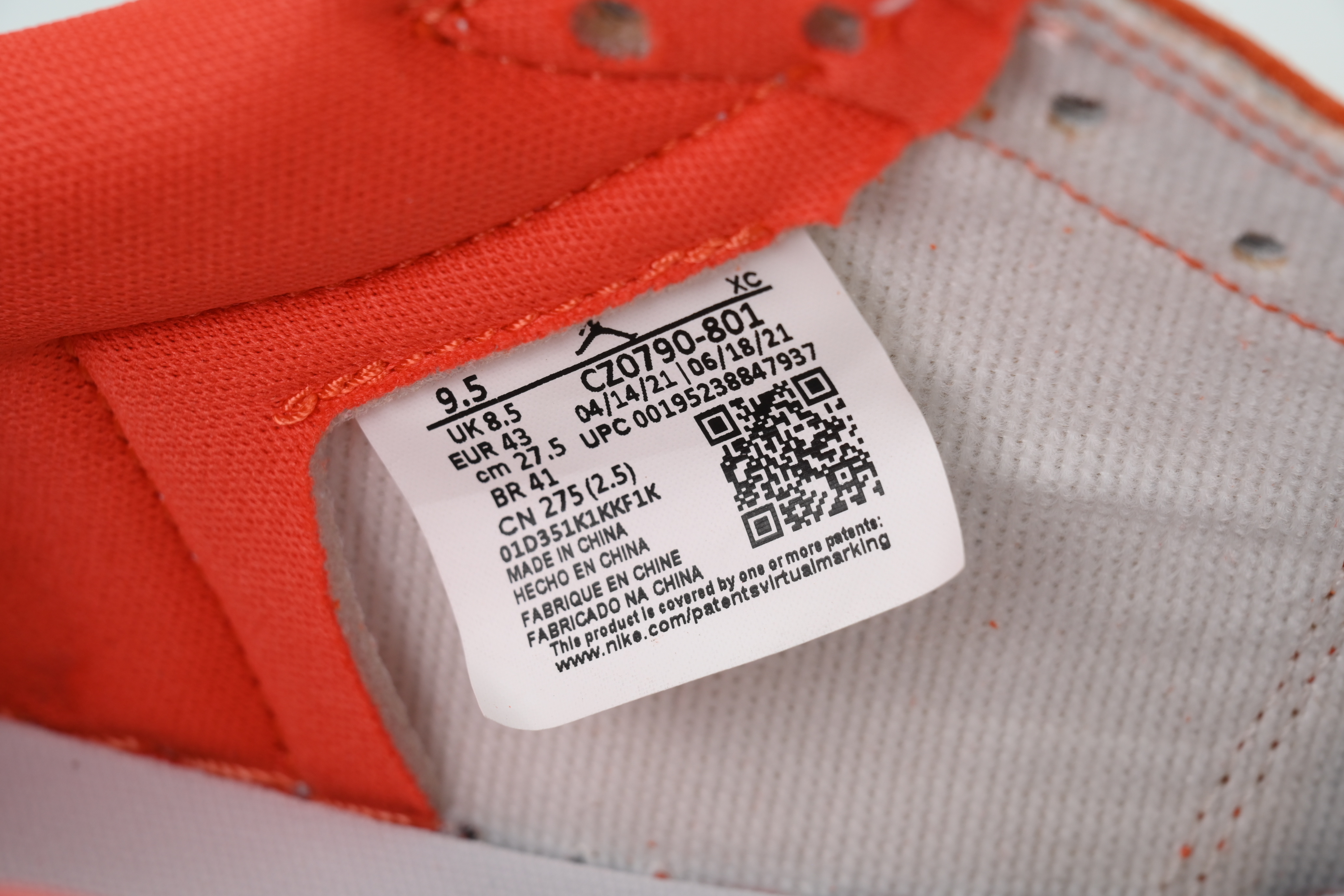 Wmns Air Jordan 1 Retro Low OG 'Starfish' CZ0775-801