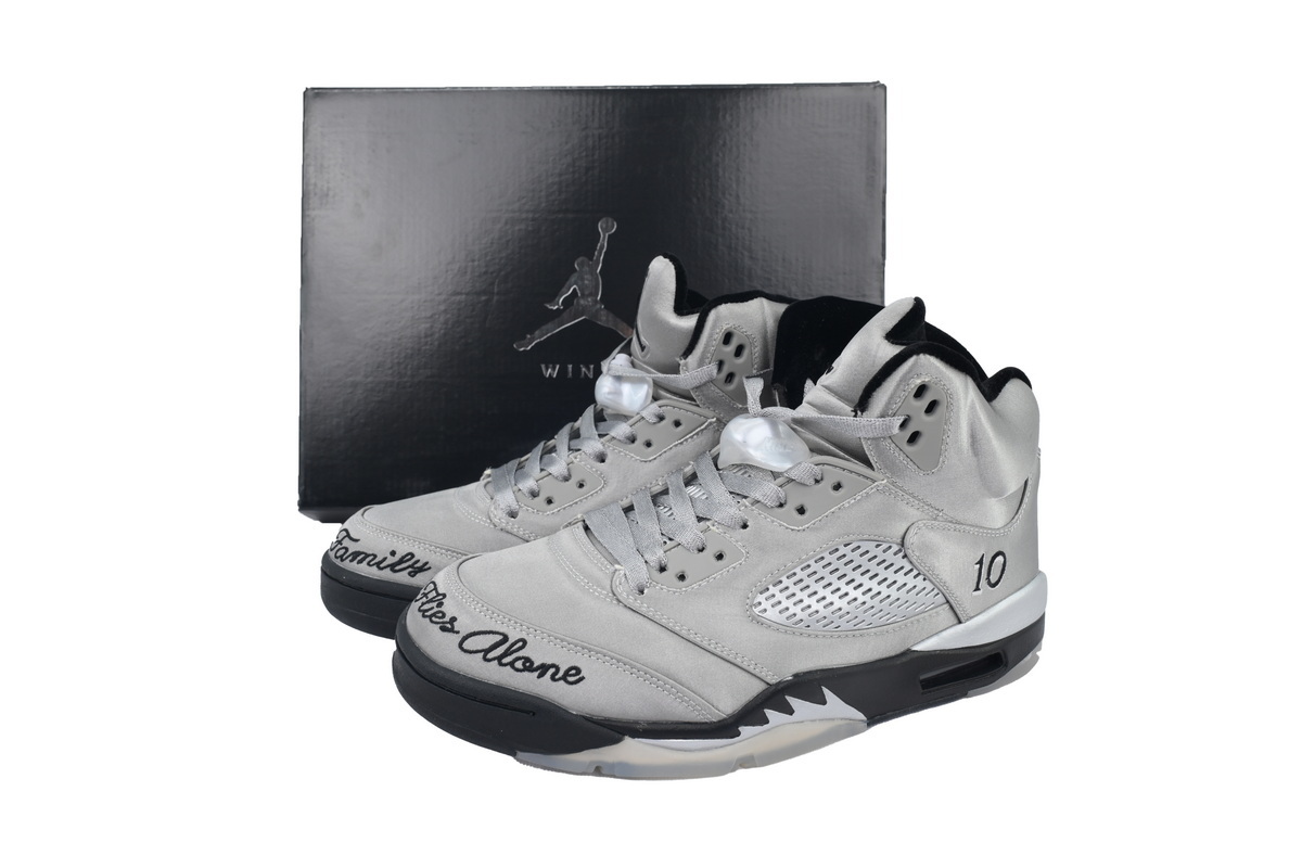 Wmns Air Jordan 5 Retro 'Wings' IO2038-001