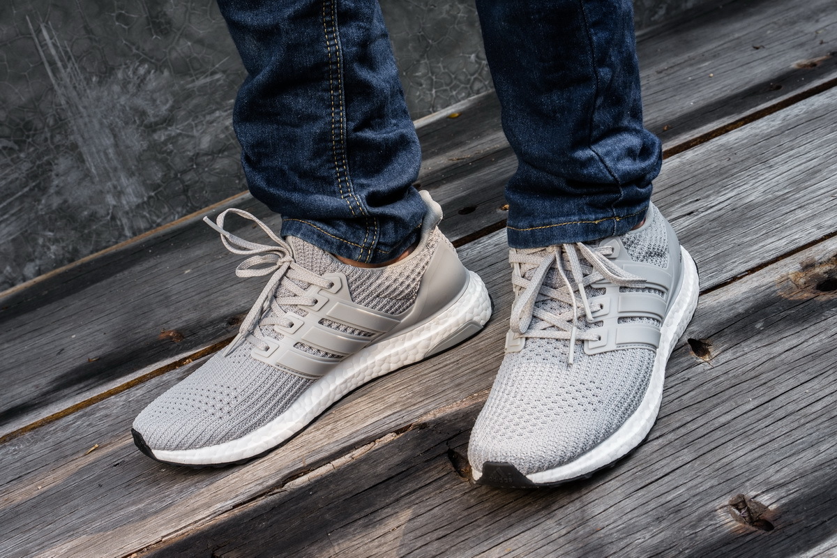 Adidas Ultra Boost 4.0 “Light Grey” BB6167