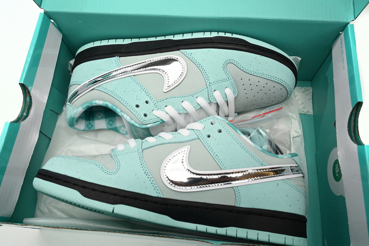 CONCEPTS × Nike Dunk SB Low Tiffany Lobster BV1310-402
