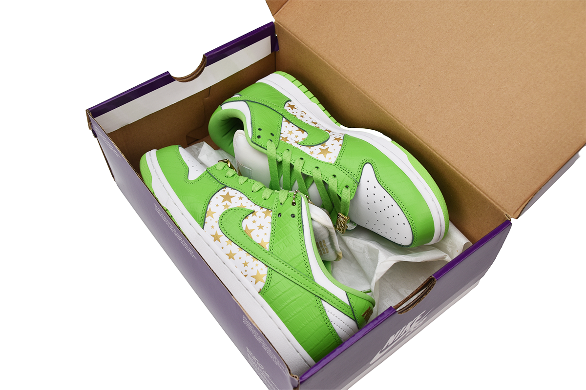 FLAME God Batch Supreme x Nike SB Dunk Low “Mean Green” DH3228-101