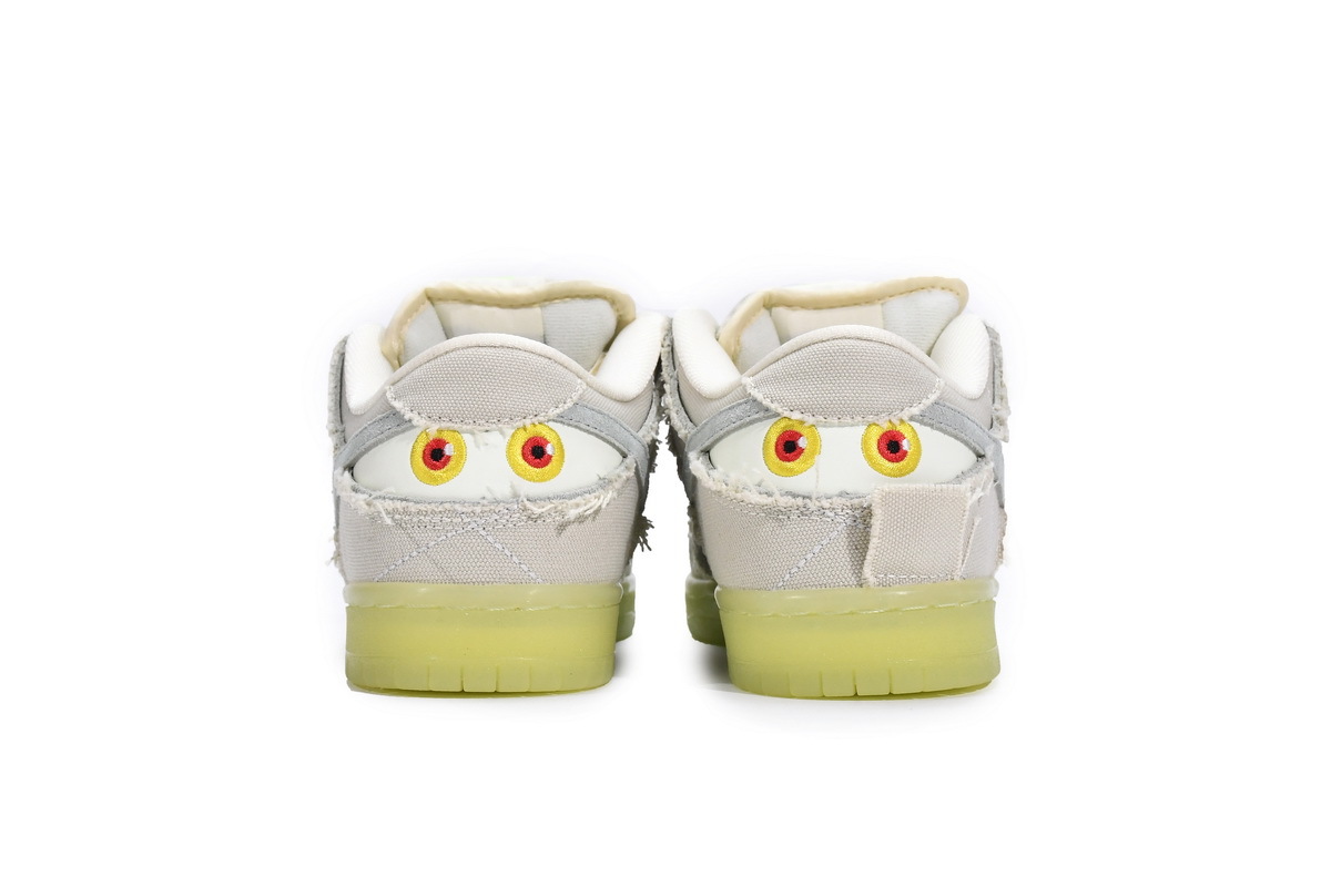 FLAME God Nike SB Dunk Low Mummy DM0774-111