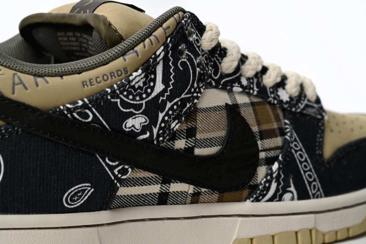 FLAME God Travis Scott x Nike SB Dunk Low CT5053-001
