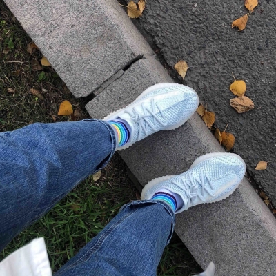 Adidas Yeezy 350 Boost V2 "Cloud White" FW3043 02