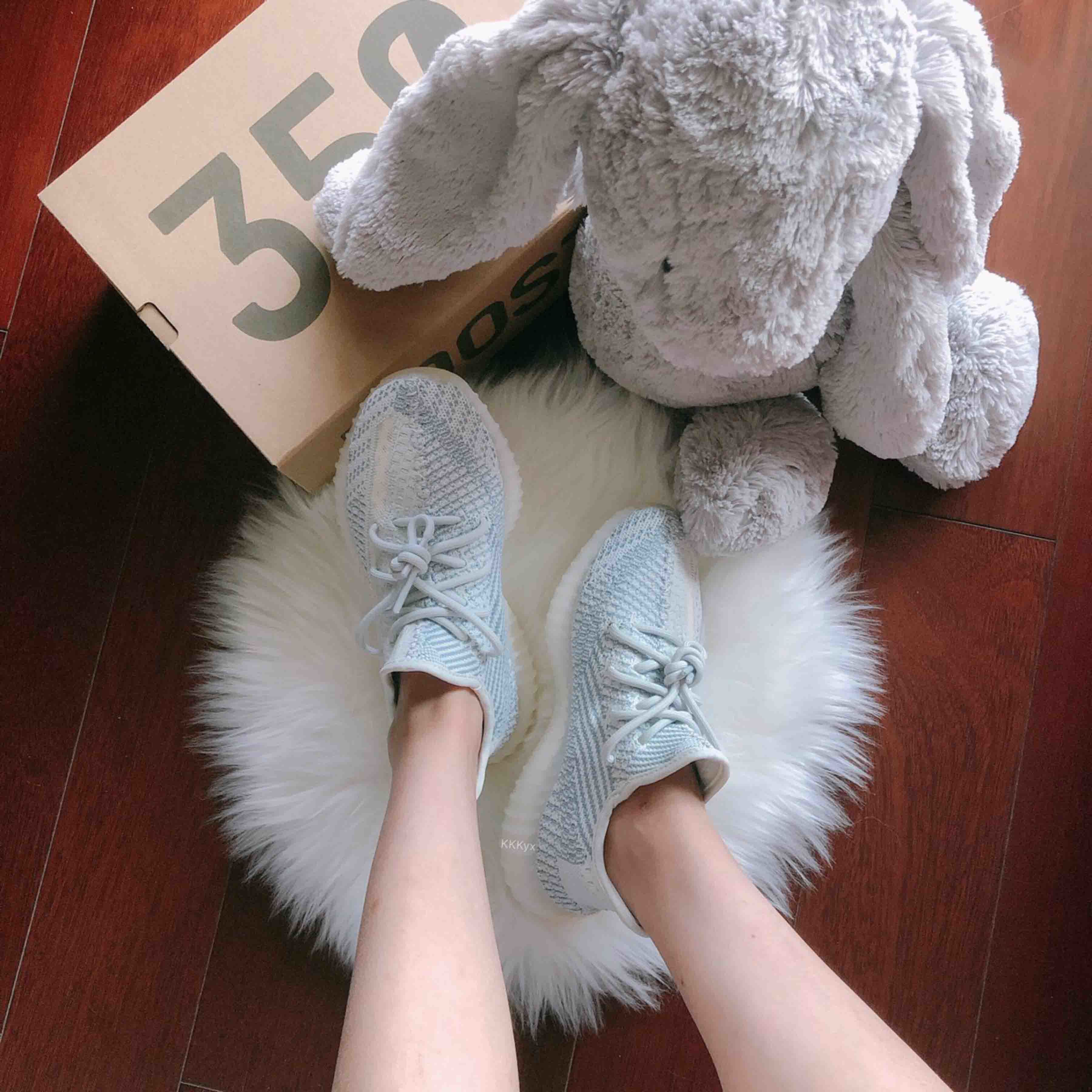 Adidas Yeezy 350 Boost V2 "Cloud White" FW3043
