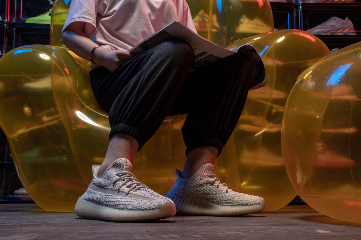 Adidas Yeezy 350 Boost V2 "Lundmark Reflective" FV3254
