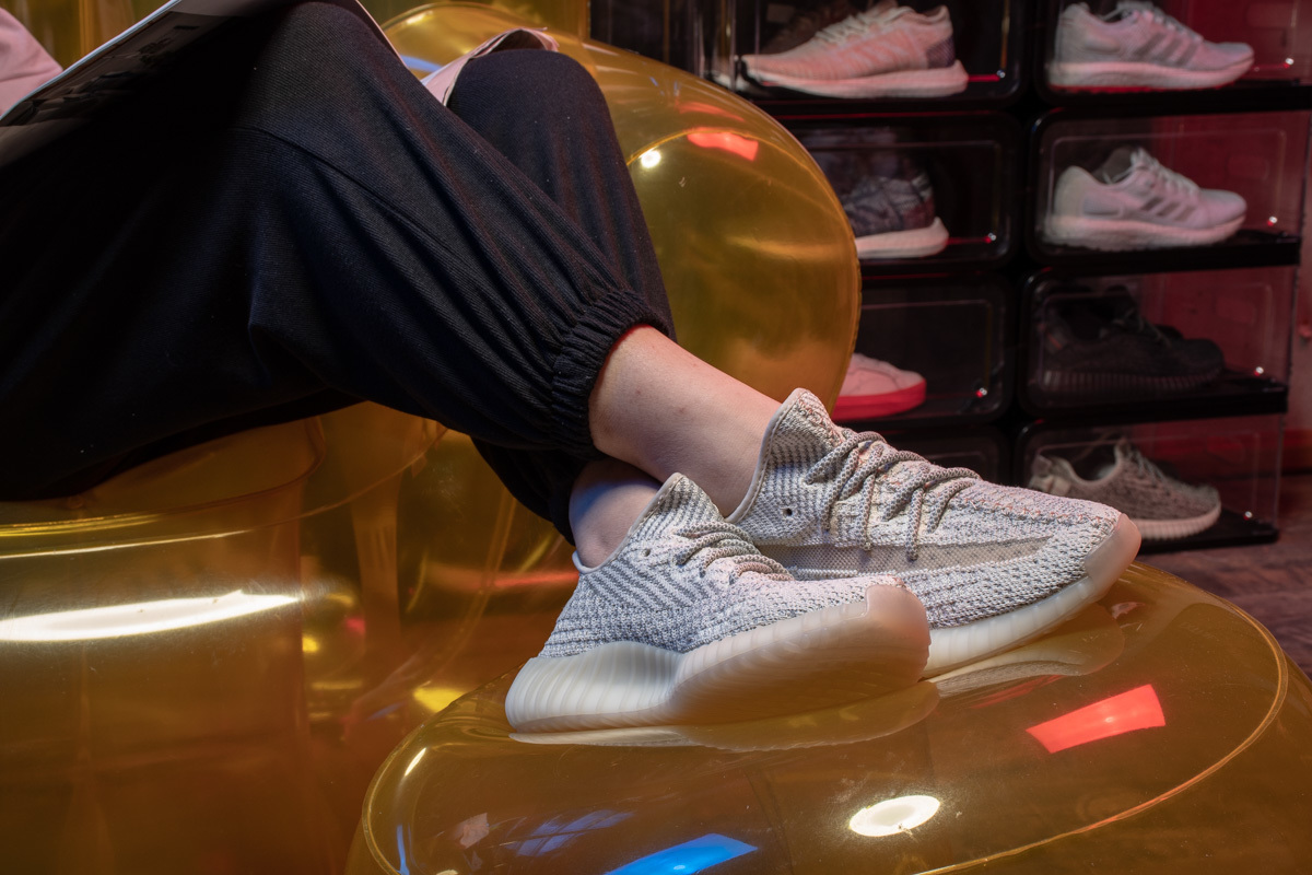 Adidas Yeezy 350 Boost V2 "Lundmark Reflective" FV3254