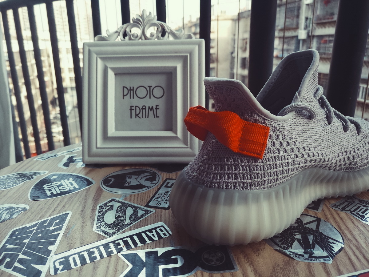 adidas Yeezy Boost 350 V2 “Tail Light”Real Boost FX9017