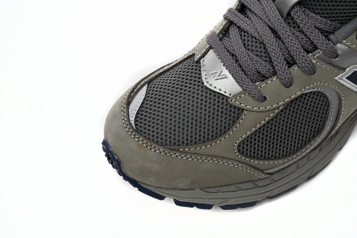 New Balance 2002R Golden Ash M2002RA