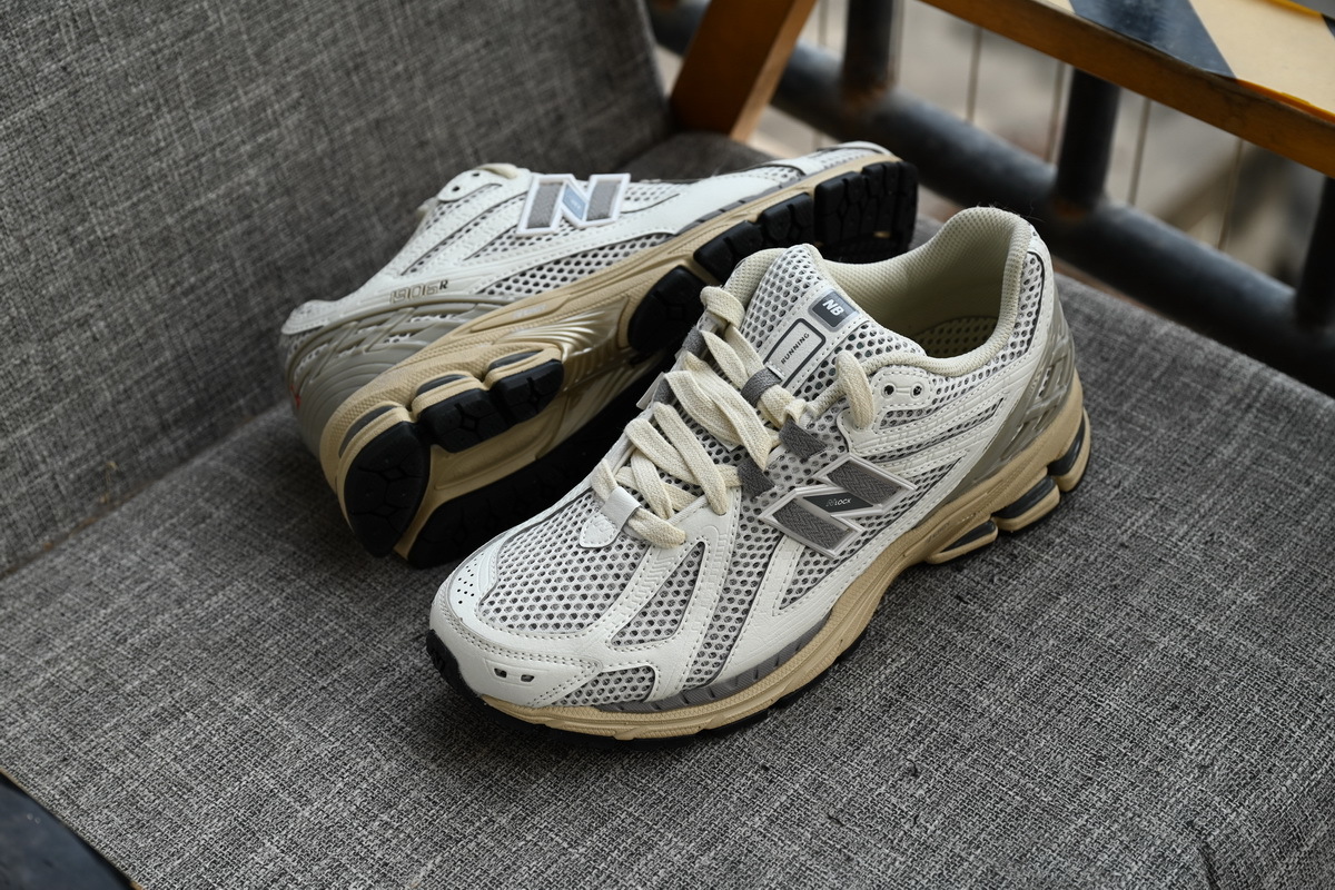 NEW BALANCE Beige M1906RP