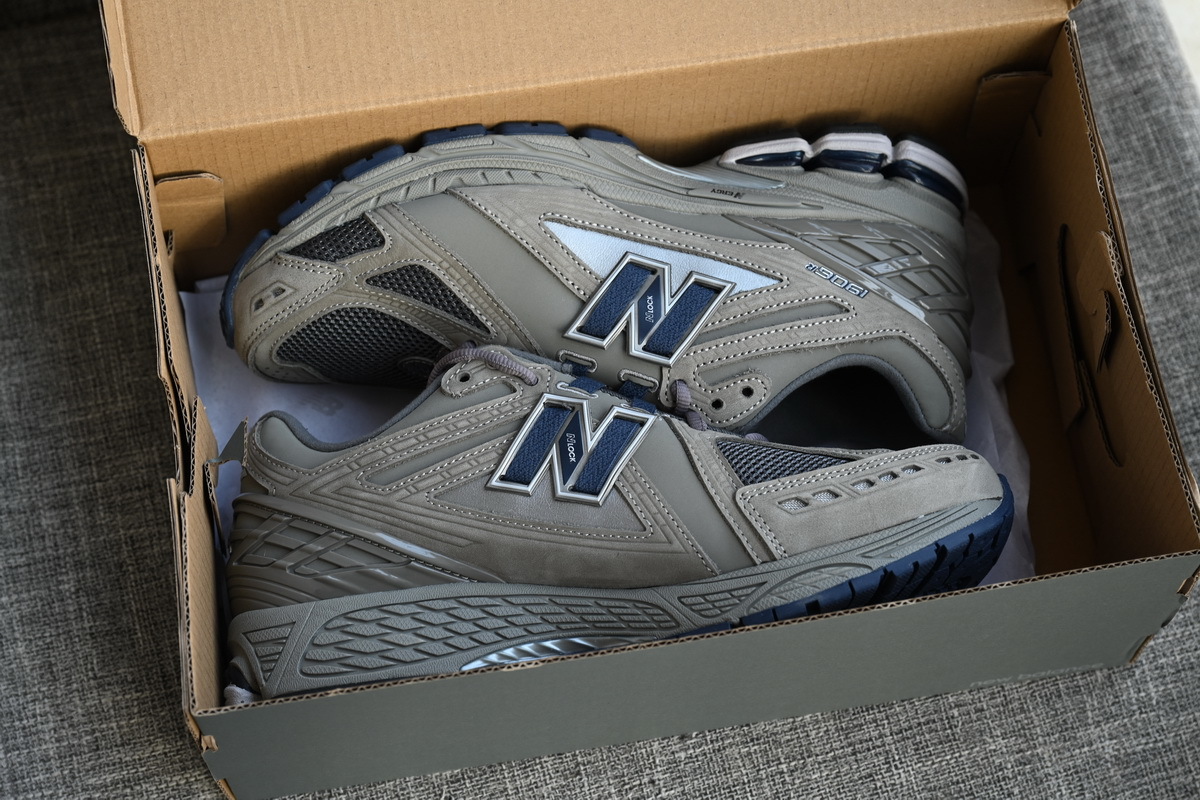 NEW BALANCE Grey M1906RB
