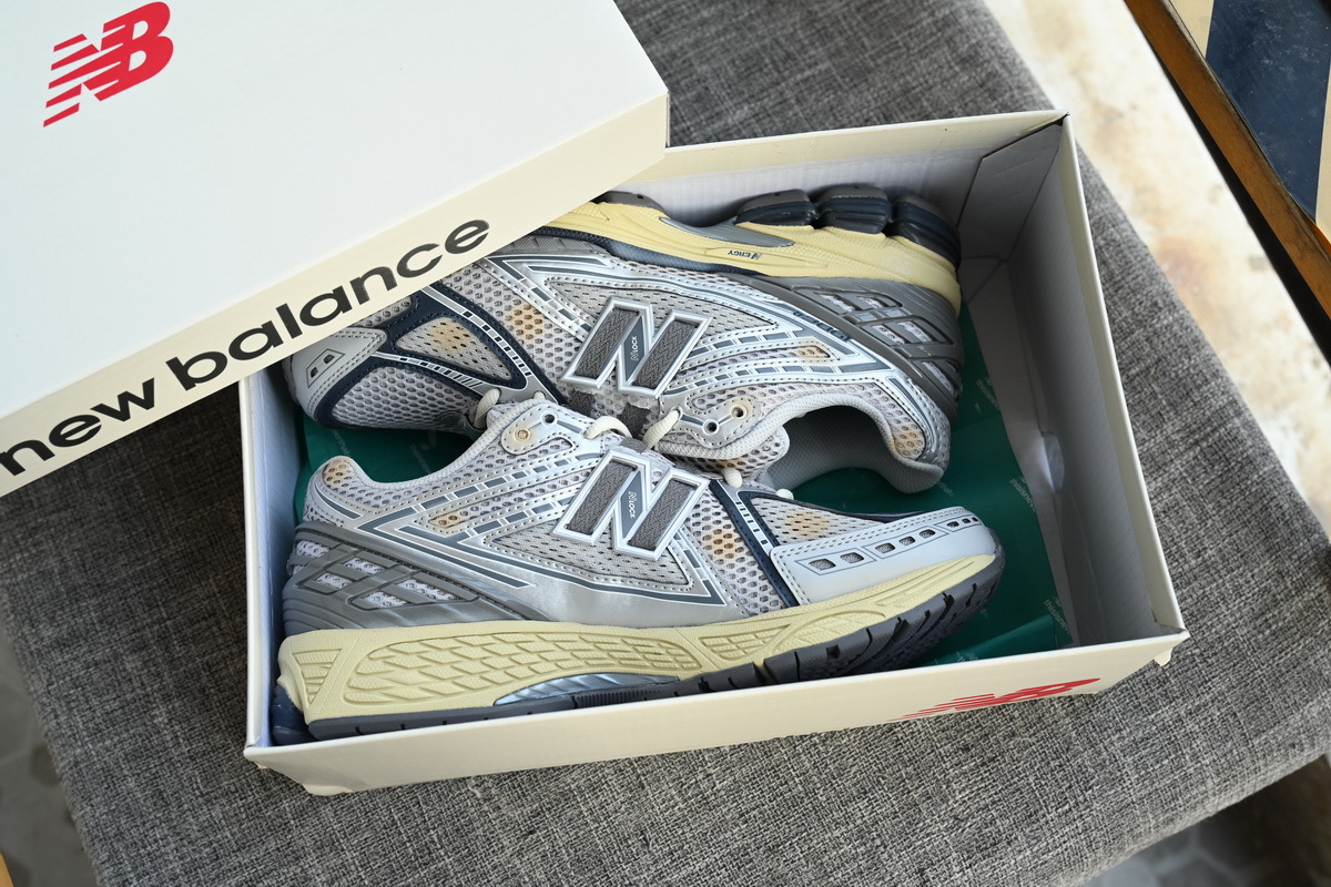 NEW BALANCE Grey silver M1906RTI