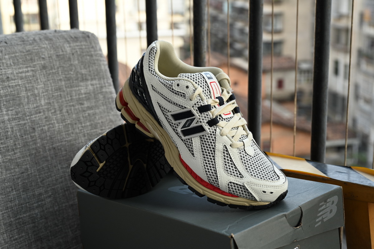 NEW BALANCE Greyish Red M1906RR